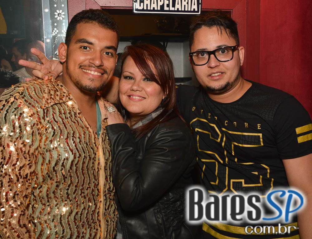 Noite do Xadrez com DJs Sandrinho, Zhenna e Tutunic no Akbar Lounge e Disco Noite do Xadrez com DJs Sandrinho, Zhenna e Tutunic no Akbar Lounge e Disco