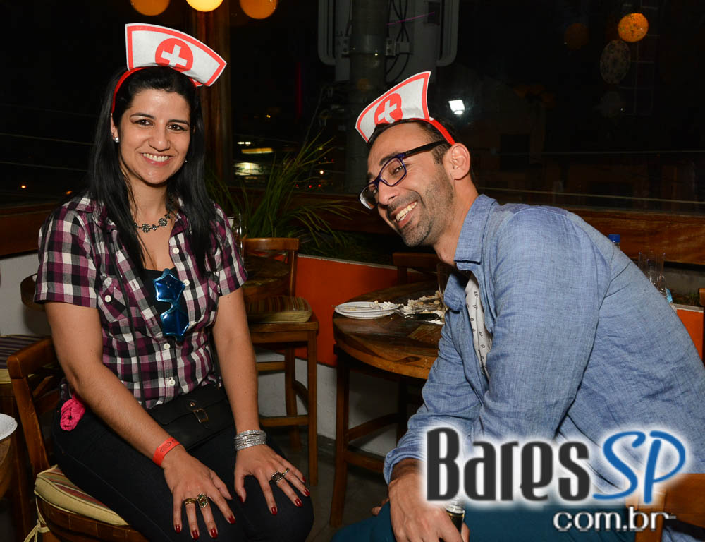 Noite do Xadrez com DJs Sandrinho, Zhenna e Tutunic no Akbar Lounge e Disco Noite do Xadrez com DJs Sandrinho, Zhenna e Tutunic no Akbar Lounge e Disco