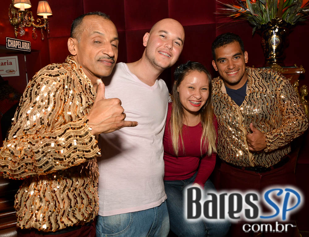 Noite do Whisky com DJs Sandrinho, Double C, Zhenna e Daniel Tutunic no Akbar Lounge e Disco Noite do Whisky com DJs Sandrinho, Double C, Zhenna e Daniel Tutunic no Akbar Lounge e Disco