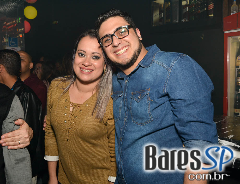 Noite do Whisky com DJs Sandrinho, Double C, Zhenna e Daniel Tutunic no Akbar Lounge e Disco Noite do Whisky com DJs Sandrinho, Double C, Zhenna e Daniel Tutunic no Akbar Lounge e Disco