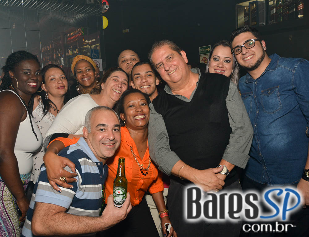 Noite do Whisky com DJs Sandrinho, Double C, Zhenna e Daniel Tutunic no Akbar Lounge e Disco Noite do Whisky com DJs Sandrinho, Double C, Zhenna e Daniel Tutunic no Akbar Lounge e Disco