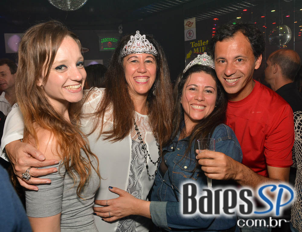 Noite do Whisky com DJs Sandrinho, Double C, Zhenna e Daniel Tutunic no Akbar Lounge e Disco Noite do Whisky com DJs Sandrinho, Double C, Zhenna e Daniel Tutunic no Akbar Lounge e Disco