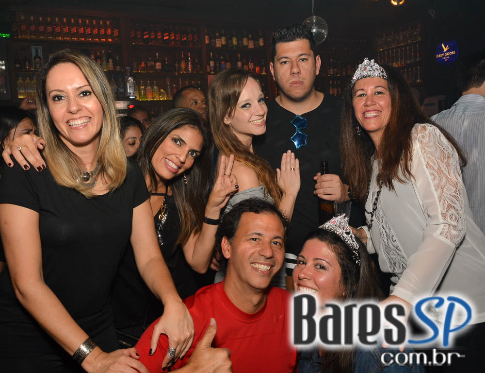 Noite do Whisky com DJs Sandrinho, Double C, Zhenna e Daniel Tutunic no Akbar Lounge e Disco Noite do Whisky com DJs Sandrinho, Double C, Zhenna e Daniel Tutunic no Akbar Lounge e Disco