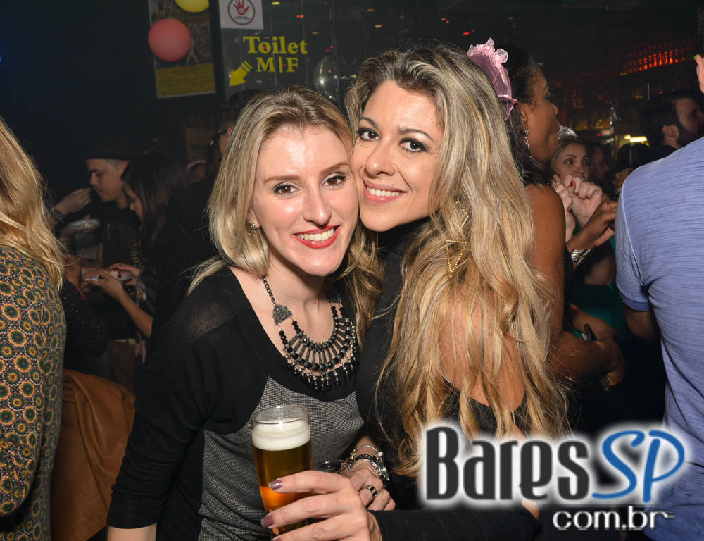 Noite do Whisky com DJs Sandrinho, Double C, Zhenna e Daniel Tutunic no Akbar Lounge e Disco Noite do Whisky com DJs Sandrinho, Double C, Zhenna e Daniel Tutunic no Akbar Lounge e Disco