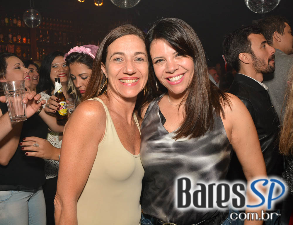 Noite do Whisky com DJs Sandrinho, Double C, Zhenna e Daniel Tutunic no Akbar Lounge e Disco Noite do Whisky com DJs Sandrinho, Double C, Zhenna e Daniel Tutunic no Akbar Lounge e Disco