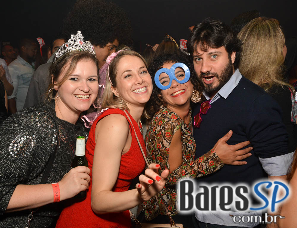 Noite do Whisky com DJs Sandrinho, Double C, Zhenna e Daniel Tutunic no Akbar Lounge e Disco Noite do Whisky com DJs Sandrinho, Double C, Zhenna e Daniel Tutunic no Akbar Lounge e Disco