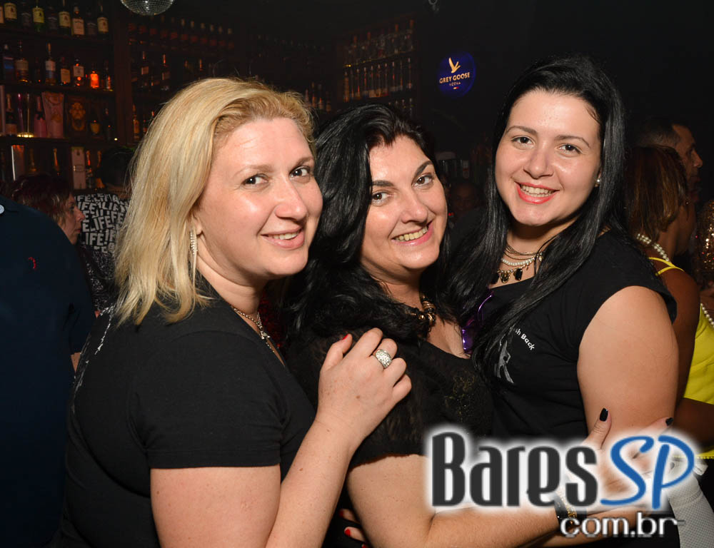 Noite do Whisky com DJs Sandrinho, Double C, Zhenna e Daniel Tutunic no Akbar Lounge e Disco Noite do Whisky com DJs Sandrinho, Double C, Zhenna e Daniel Tutunic no Akbar Lounge e Disco