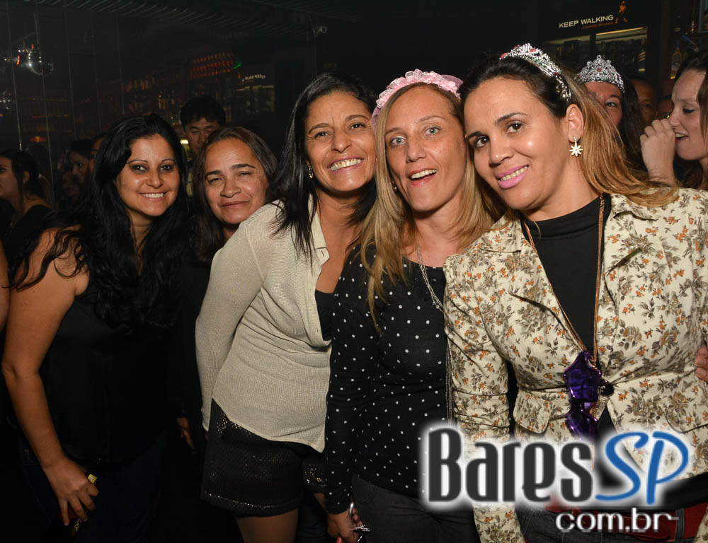 Noite do Whisky com DJs Sandrinho, Double C, Zhenna e Daniel Tutunic no Akbar Lounge e Disco Noite do Whisky com DJs Sandrinho, Double C, Zhenna e Daniel Tutunic no Akbar Lounge e Disco