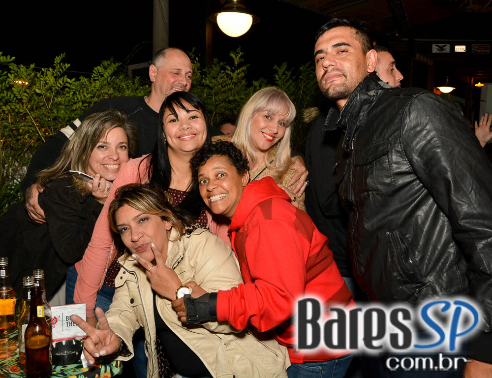 Noite do Whisky com DJs Sandrinho, Double C, Zhenna e Daniel Tutunic no Akbar Lounge e Disco Noite do Whisky com DJs Sandrinho, Double C, Zhenna e Daniel Tutunic no Akbar Lounge e Disco