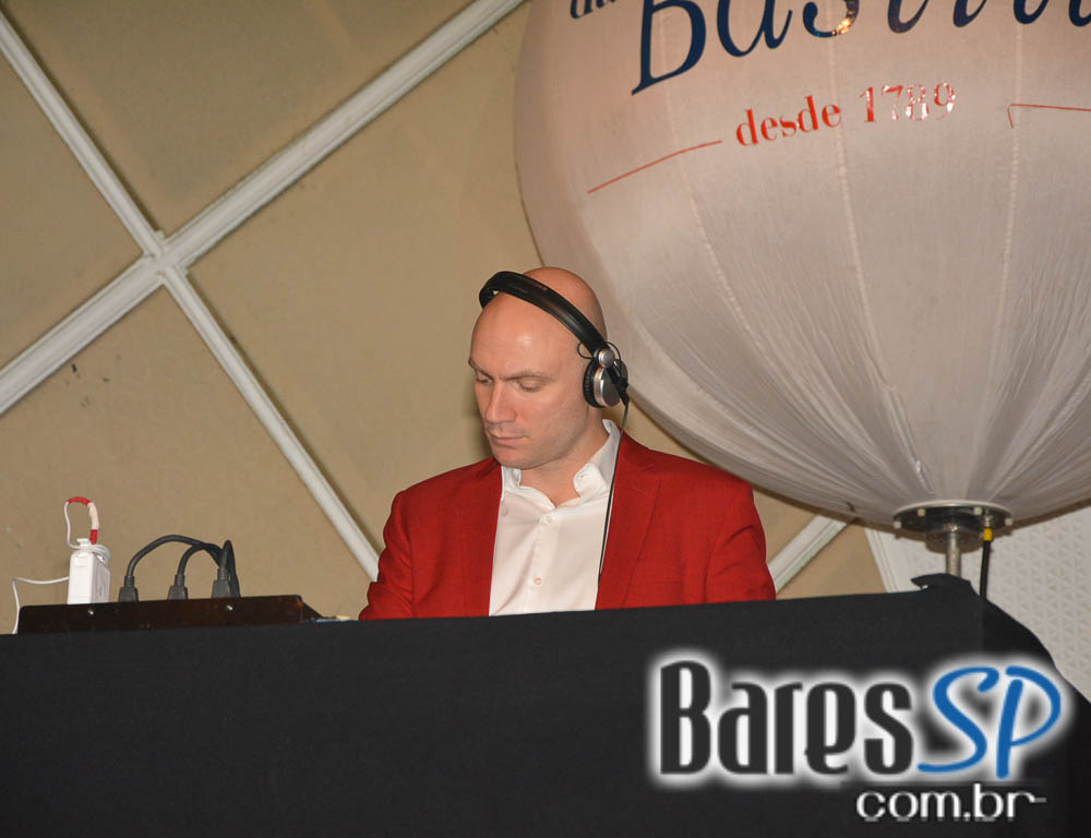 Le Petit Baile da Bastille aconteceu no Cine Joia com atrações especiais Le Petit Baile da Bastille aconteceu no Cine Joia com atrações especiais