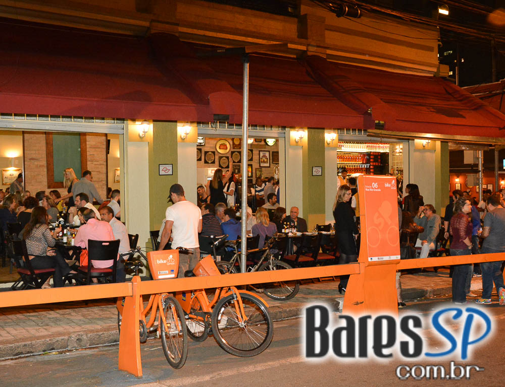 Paróquia Bar reinaugurou sob nova direção na quarta-feira na Vila Mariana Paróquia Bar reinaugurou sob nova direção na quarta-feira na Vila Mariana