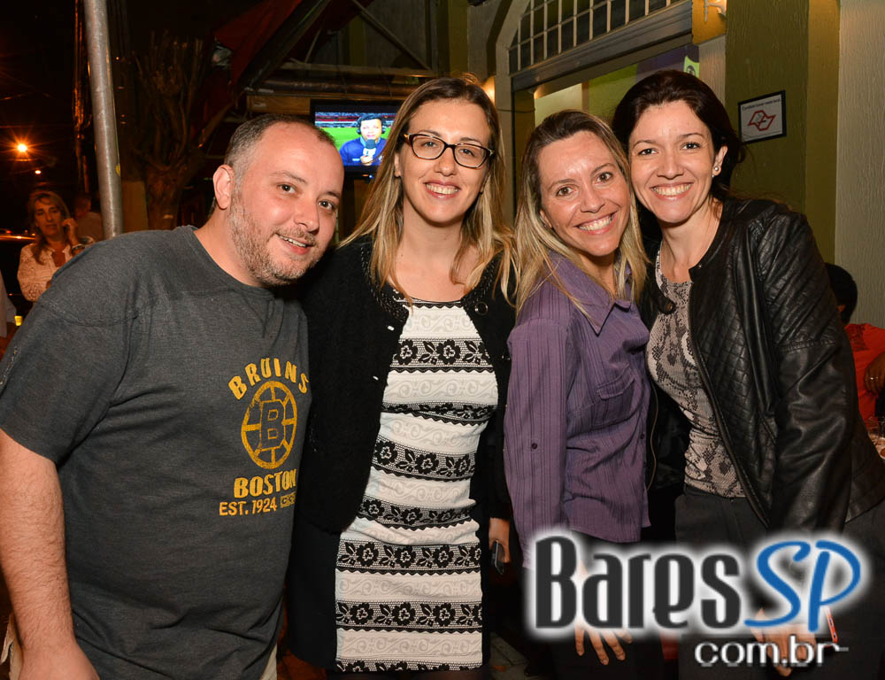 Paróquia Bar reinaugurou sob nova direção na quarta-feira na Vila Mariana Paróquia Bar reinaugurou sob nova direção na quarta-feira na Vila Mariana