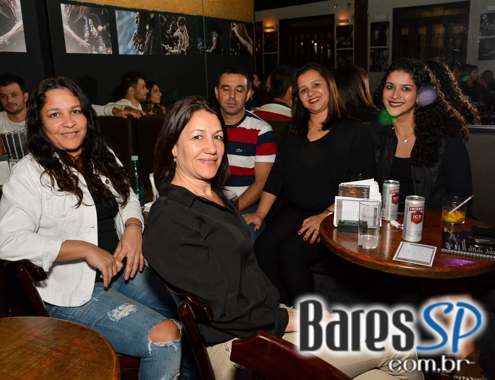 Gabbi Matos & Dre se apresentaram no palco do Ao Vivo Music Gabbi Matos & Dre se apresentaram no palco do Ao Vivo Music