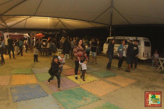 Festival de Inverno Maresias com shows, food trucks e cinema ao ar livre no litoral norte Festival de Inverno Maresias com shows, food trucks e cinema ao ar livre no litoral norte