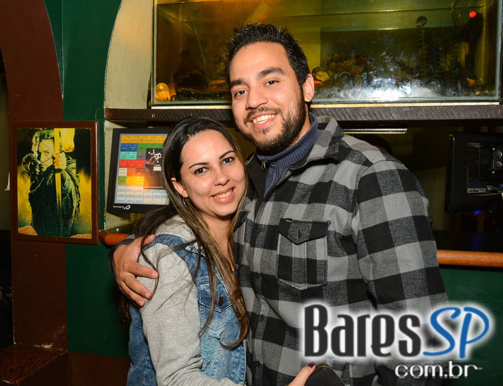 Banda Black Ferry comandou a noite com clássicos do rock no Willi Willie Bar e Arqueria Banda Black Ferry comandou a noite com clássicos do rock no Willi Willie Bar e Arqueria