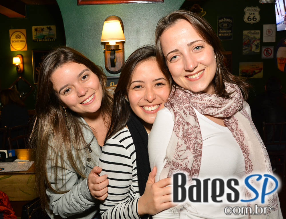 Banda Black Ferry comandou a noite com clássicos do rock no Willi Willie Bar e Arqueria Banda Black Ferry comandou a noite com clássicos do rock no Willi Willie Bar e Arqueria