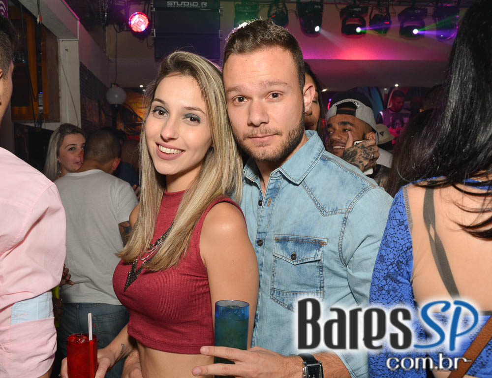 Sábado foi dia de feijoada com samba e pagode no Boteco Vila Rica Sábado foi dia de feijoada com samba e pagode no Boteco Vila Rica