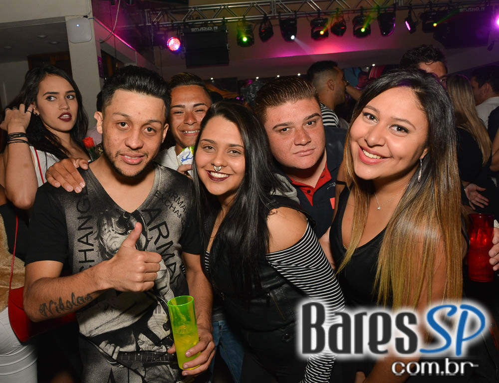 Sábado foi dia de feijoada com samba e pagode no Boteco Vila Rica Sábado foi dia de feijoada com samba e pagode no Boteco Vila Rica