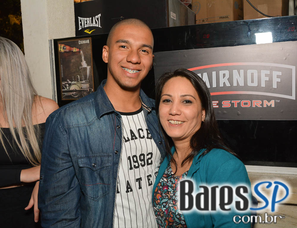 Sábado foi dia de feijoada com samba e pagode no Boteco Vila Rica Sábado foi dia de feijoada com samba e pagode no Boteco Vila Rica