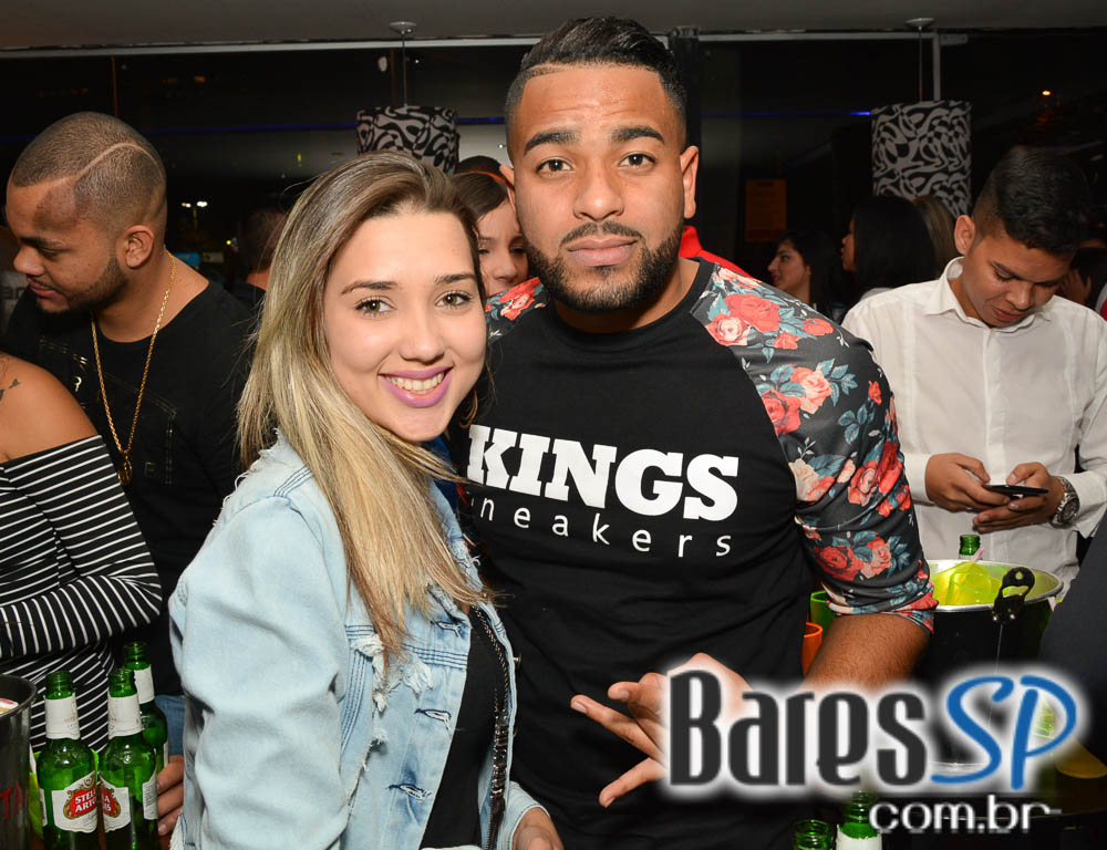 Sábado foi dia de feijoada com samba e pagode no Boteco Vila Rica Sábado foi dia de feijoada com samba e pagode no Boteco Vila Rica