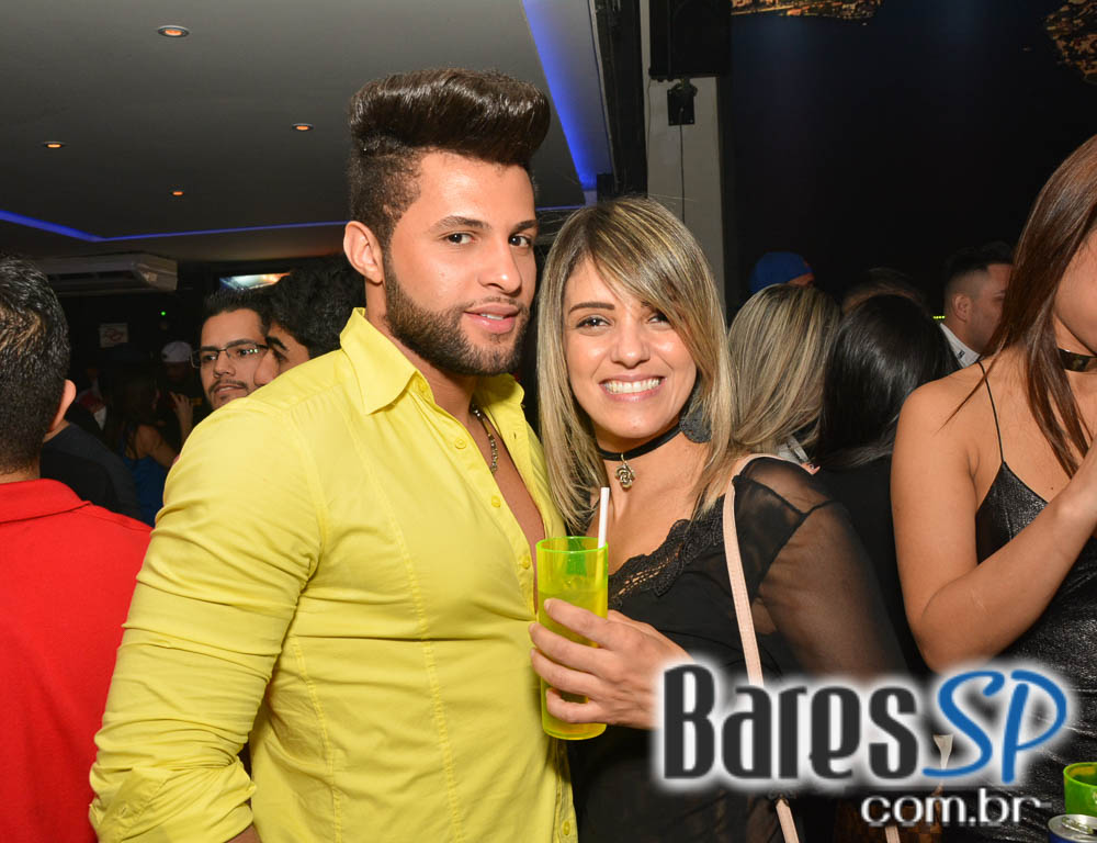 Sábado foi dia de feijoada com samba e pagode no Boteco Vila Rica Sábado foi dia de feijoada com samba e pagode no Boteco Vila Rica