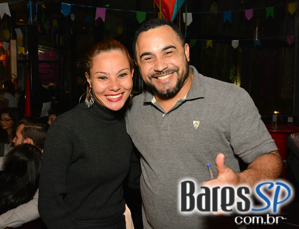 Bar Camará recebeu o show em tributo a cantora Marisa Monte no sábado Bar Camará recebeu o show em tributo a cantora Marisa Monte no sábado