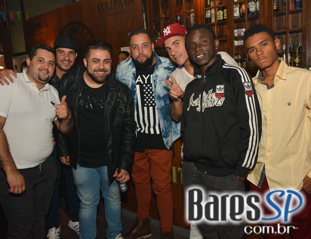 Bar Camará recebeu o show em tributo a cantora Marisa Monte no sábado Bar Camará recebeu o show em tributo a cantora Marisa Monte no sábado