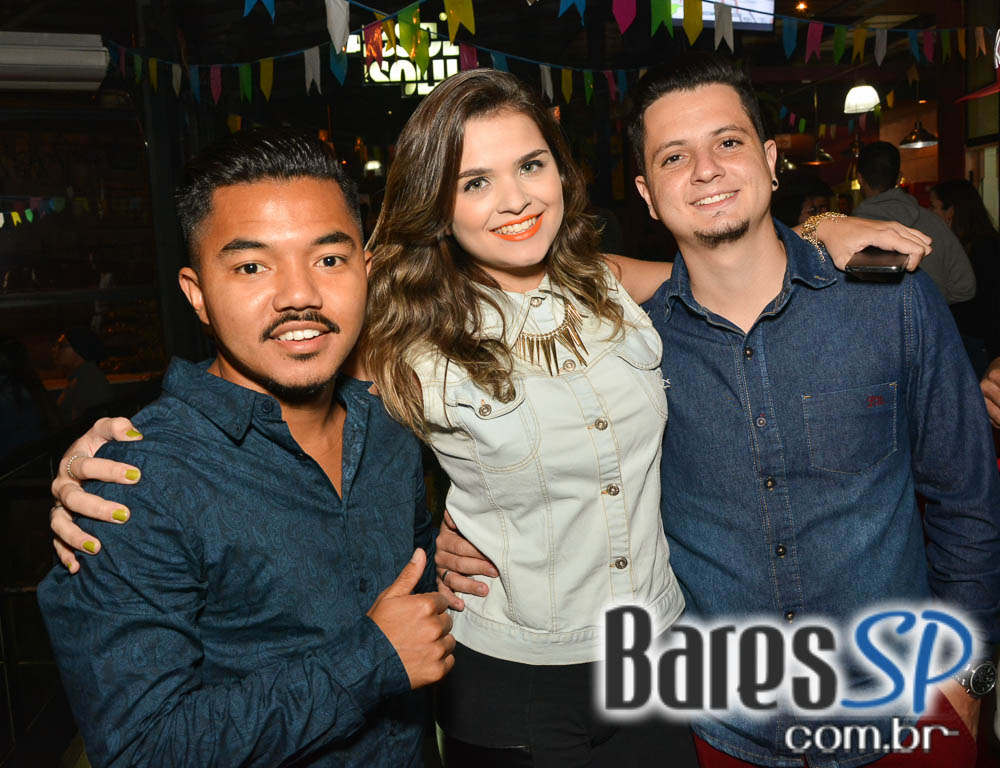 Bar Camará recebeu o show em tributo a cantora Marisa Monte no sábado Bar Camará recebeu o show em tributo a cantora Marisa Monte no sábado