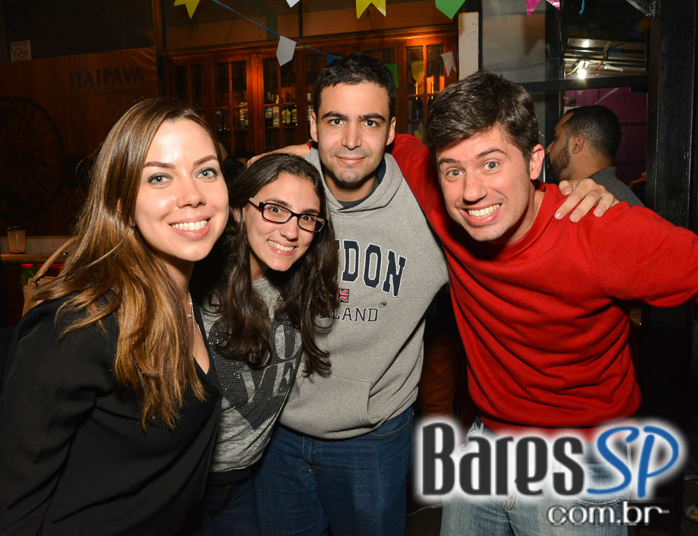 Bar Camará recebeu o show em tributo a cantora Marisa Monte no sábado Bar Camará recebeu o show em tributo a cantora Marisa Monte no sábado