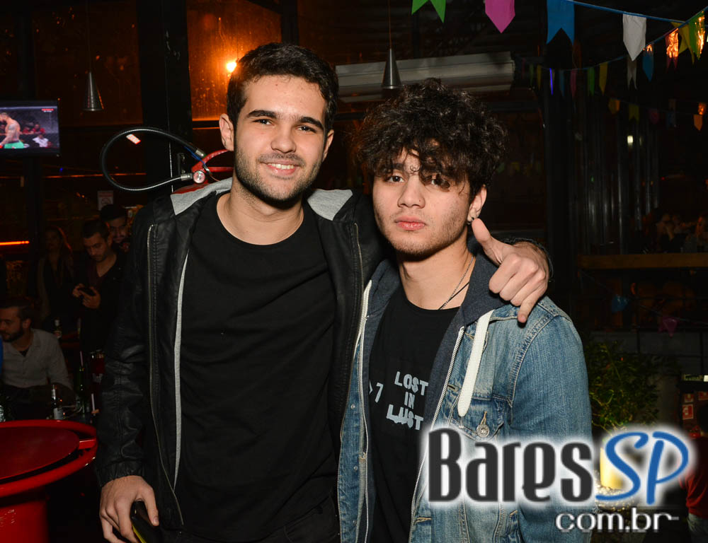 Bar Camará recebeu o show em tributo a cantora Marisa Monte no sábado Bar Camará recebeu o show em tributo a cantora Marisa Monte no sábado