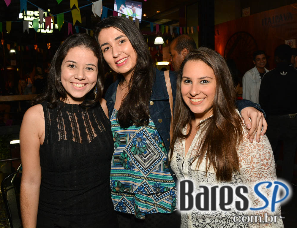 Bar Camará recebeu o show em tributo a cantora Marisa Monte no sábado Bar Camará recebeu o show em tributo a cantora Marisa Monte no sábado