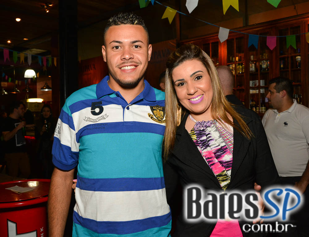 Bar Camará recebeu o show em tributo a cantora Marisa Monte no sábado Bar Camará recebeu o show em tributo a cantora Marisa Monte no sábado