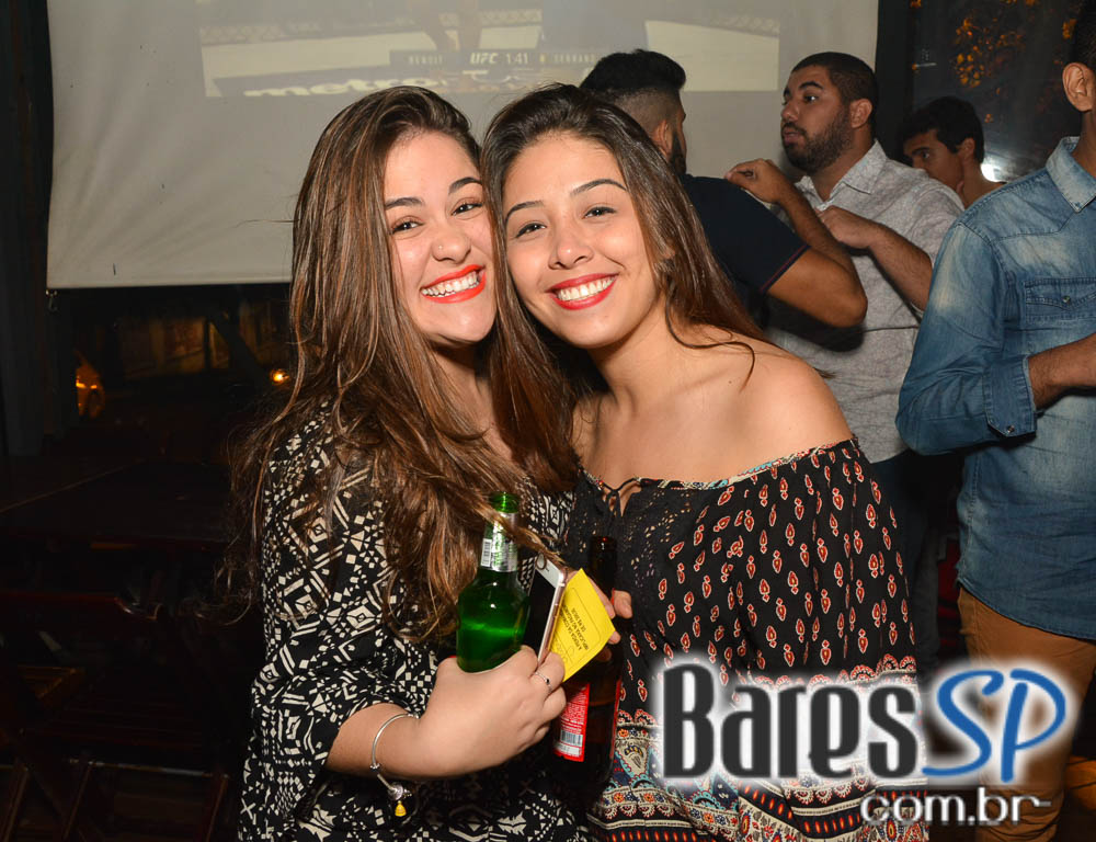 Bar Camará recebeu o show em tributo a cantora Marisa Monte no sábado Bar Camará recebeu o show em tributo a cantora Marisa Monte no sábado