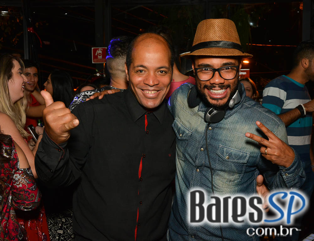 Bar Camará recebeu o show em tributo a cantora Marisa Monte no sábado Bar Camará recebeu o show em tributo a cantora Marisa Monte no sábado