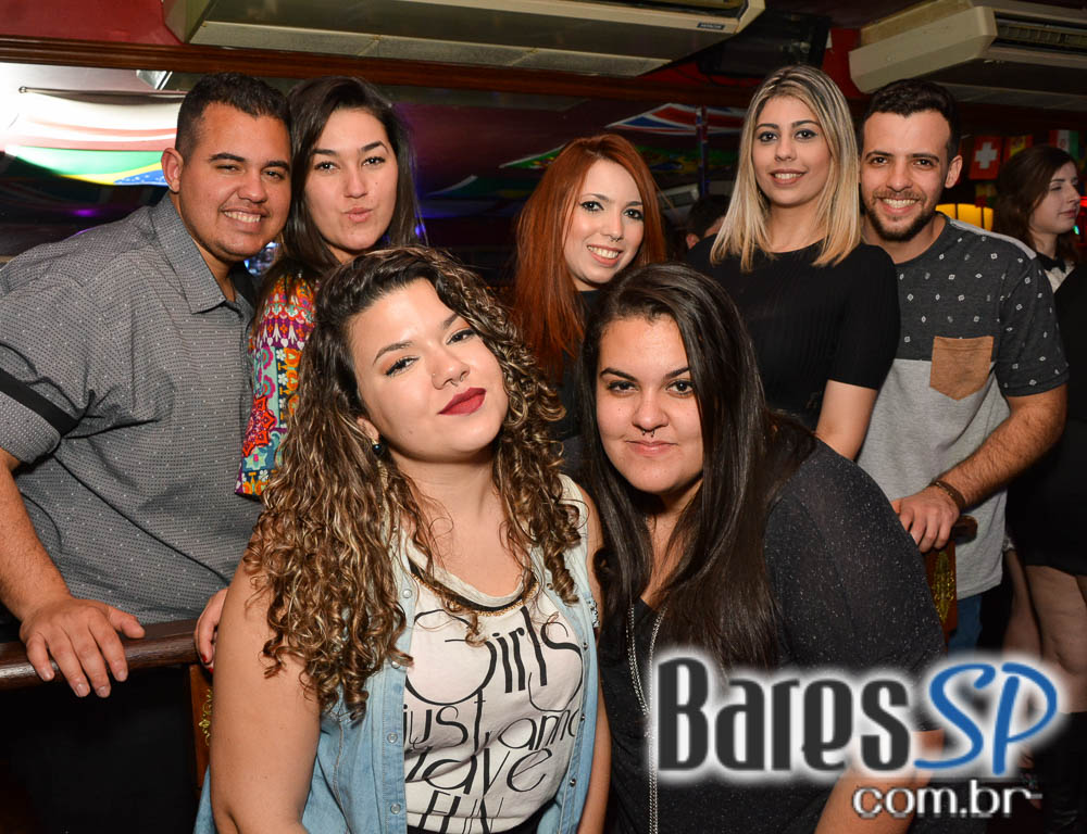 Banda Junkie Box e Sal Vincent animaram o sábado do Republic Pub Banda Junkie Box e Sal Vincent animaram o sábado do Republic Pub