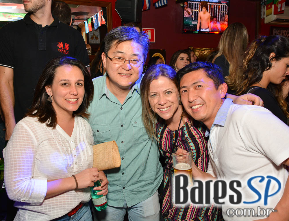 Banda Junkie Box e Sal Vincent animaram o sábado do Republic Pub Banda Junkie Box e Sal Vincent animaram o sábado do Republic Pub