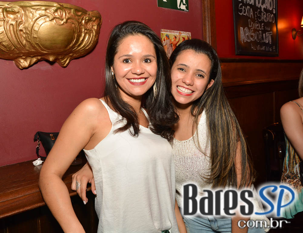 Banda Junkie Box e Sal Vincent animaram o sábado do Republic Pub Banda Junkie Box e Sal Vincent animaram o sábado do Republic Pub