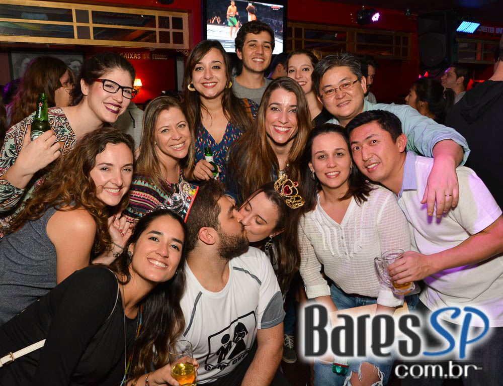 Banda Junkie Box e Sal Vincent animaram o sábado do Republic Pub Banda Junkie Box e Sal Vincent animaram o sábado do Republic Pub