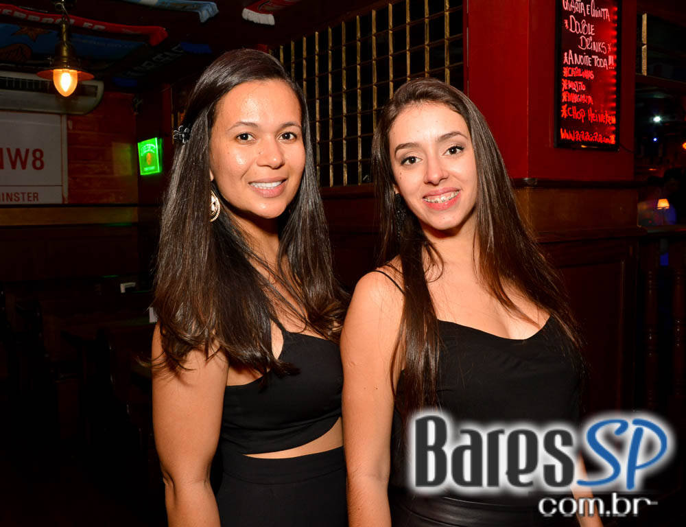 Banda Junkie Box e Sal Vincent animaram o sábado do Republic Pub Banda Junkie Box e Sal Vincent animaram o sábado do Republic Pub