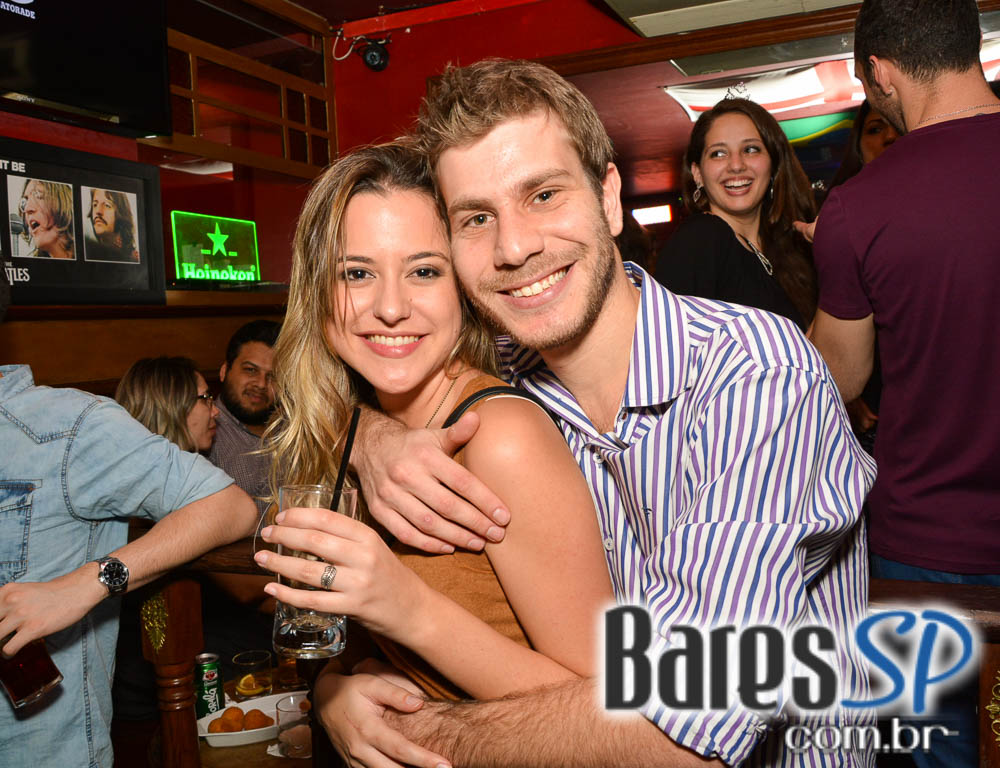 Banda Burnz e Sal Vincent comandaram a sexta-feira com pop rock no Republic Pub Banda Burnz e Sal Vincent comandaram a sexta-feira com pop rock no Republic Pub