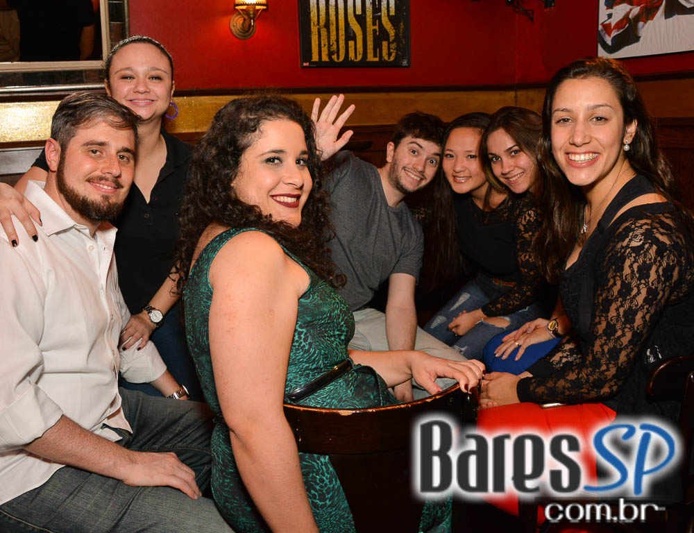 Banda Burnz e Sal Vincent comandaram a sexta-feira com pop rock no Republic Pub Banda Burnz e Sal Vincent comandaram a sexta-feira com pop rock no Republic Pub