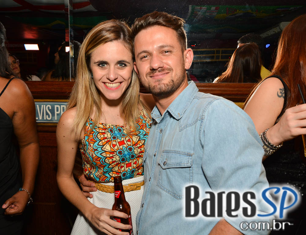 Banda Burnz e Sal Vincent comandaram a sexta-feira com pop rock no Republic Pub Banda Burnz e Sal Vincent comandaram a sexta-feira com pop rock no Republic Pub