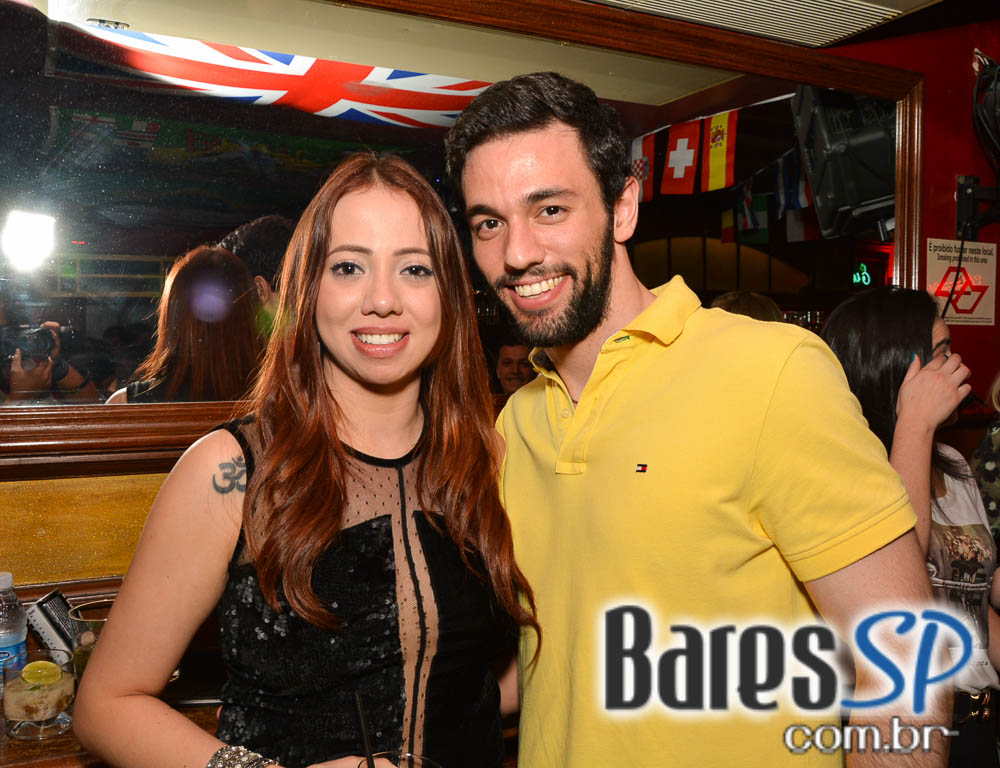 Banda Burnz e Sal Vincent comandaram a sexta-feira com pop rock no Republic Pub Banda Burnz e Sal Vincent comandaram a sexta-feira com pop rock no Republic Pub