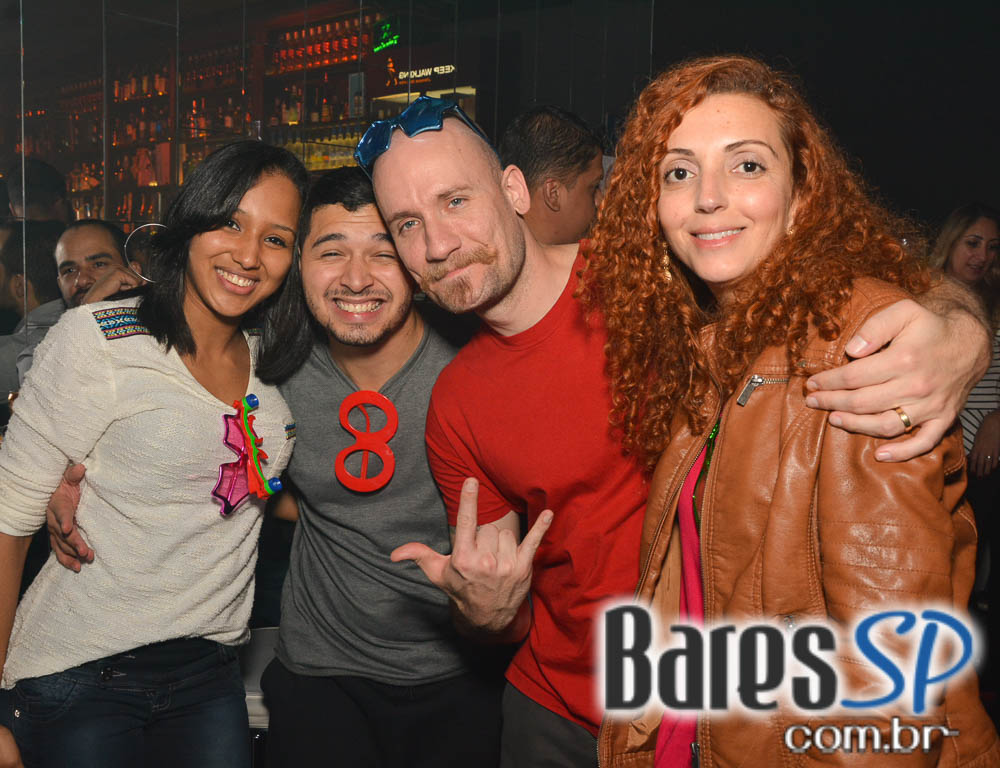 Akbar Lounge e Disco recebeu os agitos da Noite do Vermelho Akbar Lounge e Disco recebeu os agitos da Noite do Vermelho