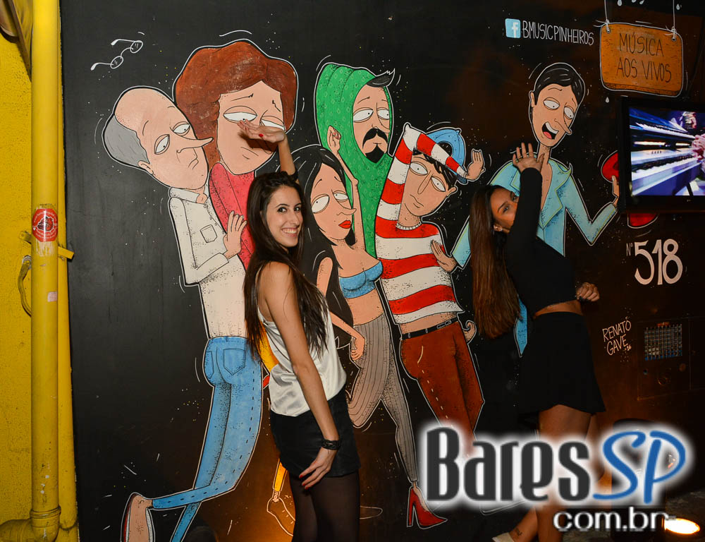 Com muita música a Banda Augusta Rock animou a galera do B Music Bar Com muita música a Banda Augusta Rock animou a galera do B Music Bar