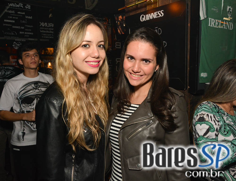 Banda Rock Stamp animou o palco do Dublin tocando muito Pop Rock Banda Rock Stamp animou o palco do Dublin tocando muito Pop Rock