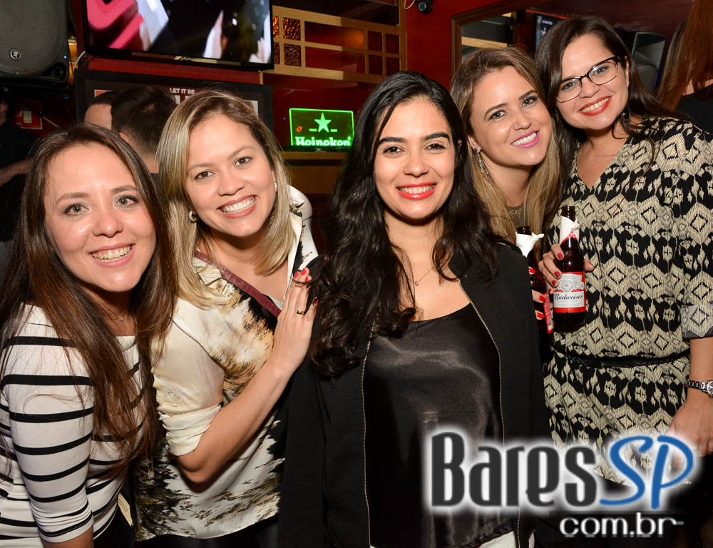 Banda Piper e William Kim comandaram a noite com muito rock no Republic Pub Banda Piper e William Kim comandaram a noite com muito rock no Republic Pub