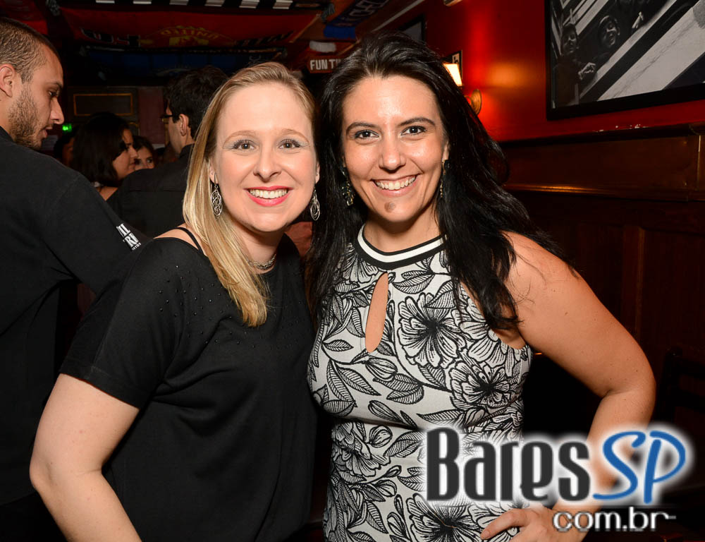 Banda Piper e William Kim comandaram a noite com muito rock no Republic Pub Banda Piper e William Kim comandaram a noite com muito rock no Republic Pub