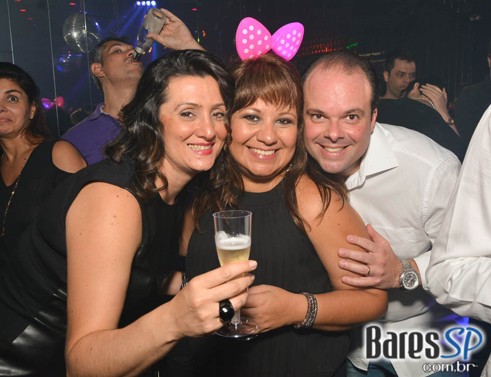 Akbar Lounge e Disco recebeu a Noite da Paçoca que animou a noite Akbar Lounge e Disco recebeu a Noite da Paçoca que animou a noite