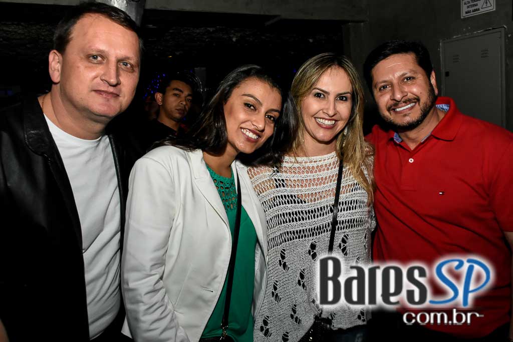 Nando e Ricky e Buiu SP comandaram a noite de quinta-feira no Boteco Todos os Santos Nando e Ricky e Buiu SP comandaram a noite de quinta-feira no Boteco Todos os Santos